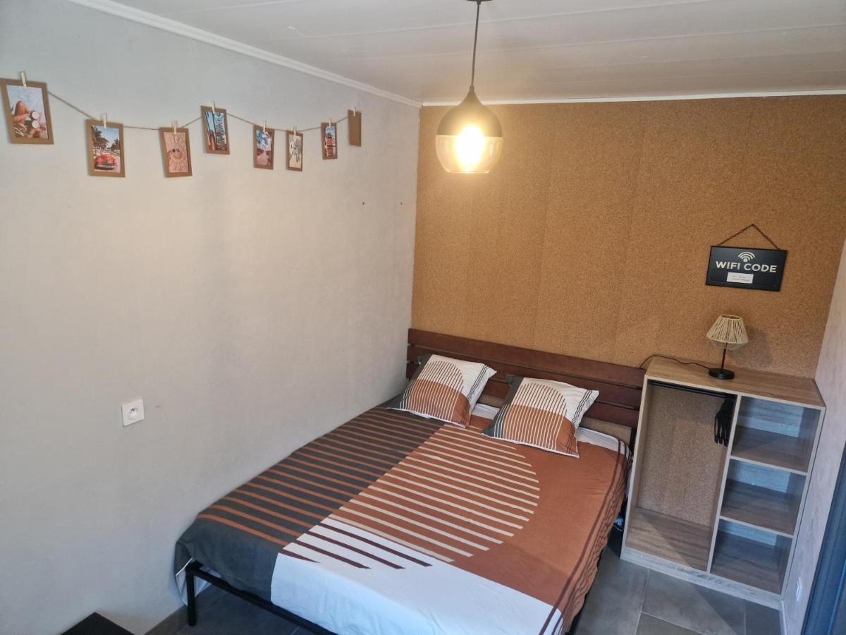 Sérézin-du-Rhône Appartement Independant Dans Maison Avec Jardinet, Au Calme מראה חיצוני תמונה